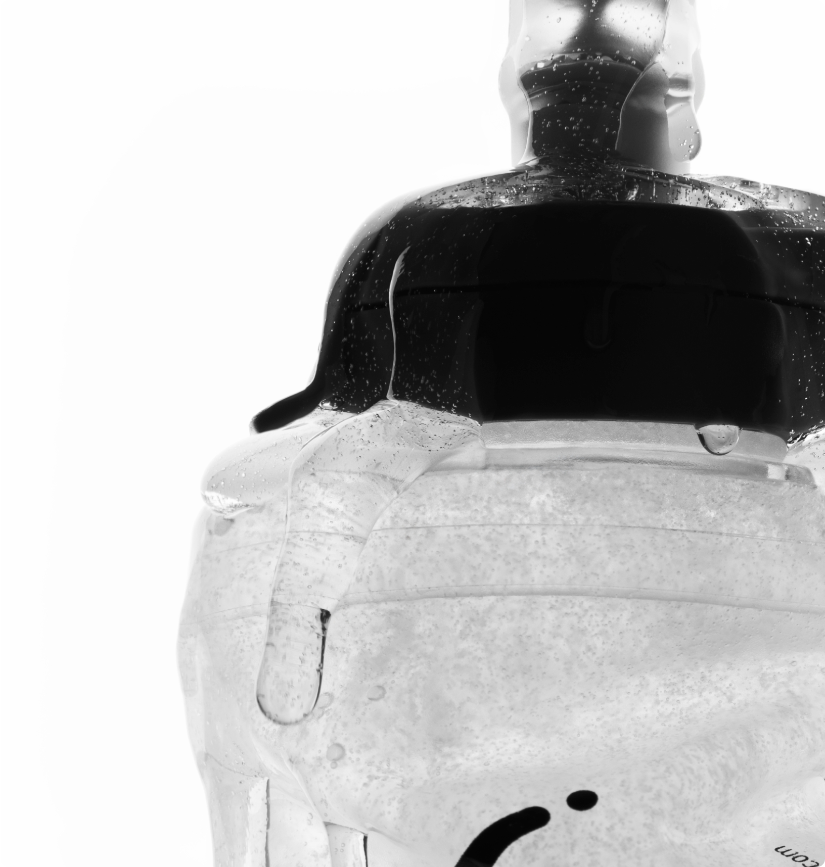 A close-up studio shot of Maurten Gel Mix 480 mixed in a Maurten Gel Flask available at Fuel Kit