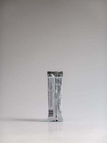 Back of Olway Performance Drink Mix 32 g single-serve packet showing nutrition facts, ingredients, and mixing instructions for endurance fuel